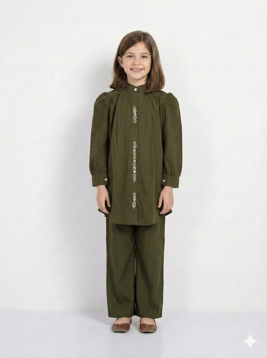 Elegant 2-Piece Crush Georgette Suit