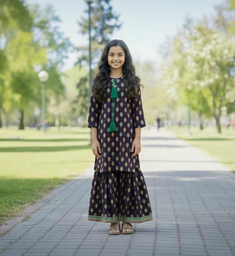 Stylish Girls lawn  2-Piece Suit